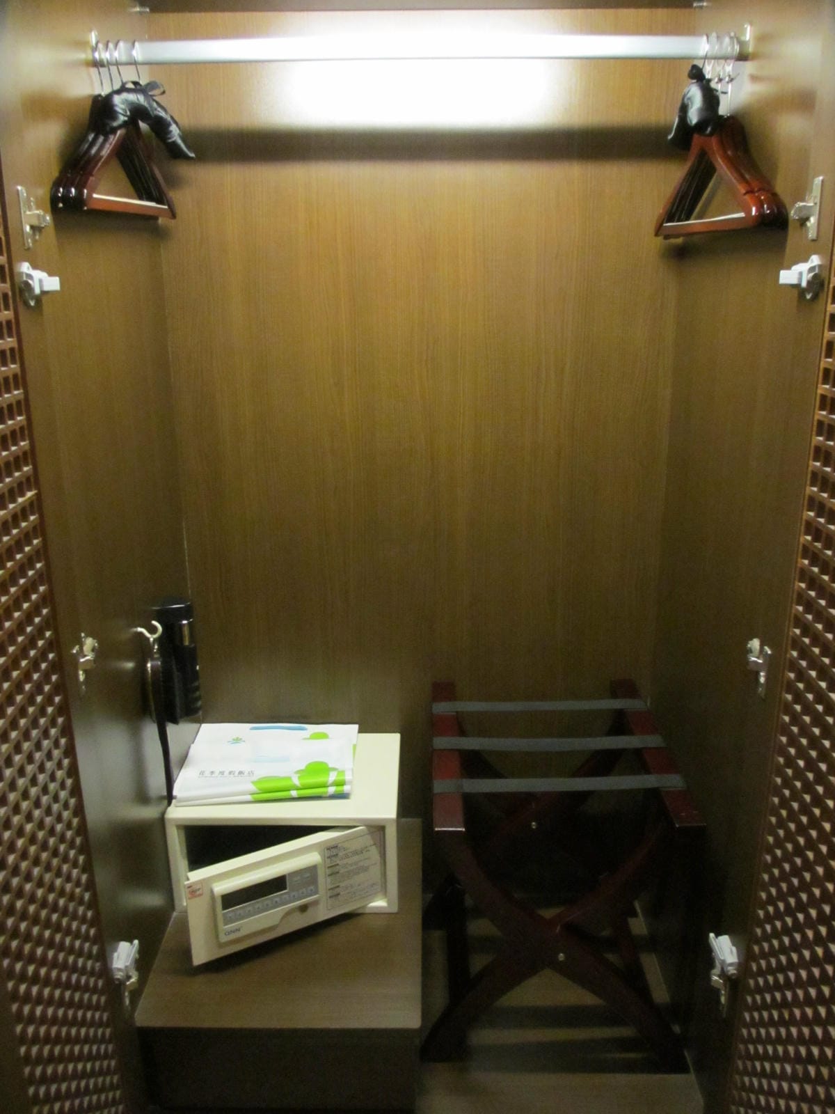 IMG_9996.JPG IMG_9996.JPG