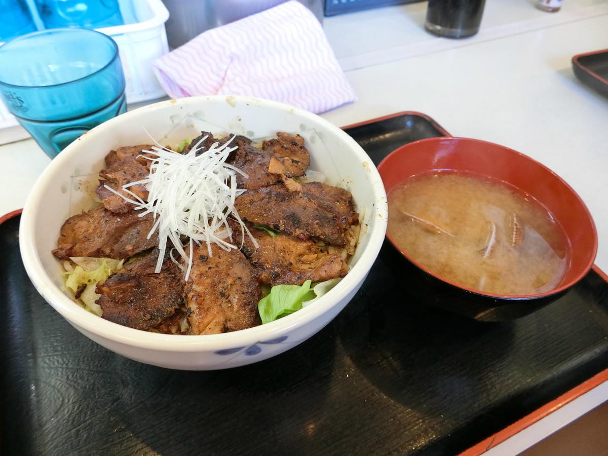 【2017~2018東京精選】築地外市場(どんぶり市場、まぐろや黒銀、つきじ喜代村まぐろ2号店、みやこ海鮮燒き、山長玉子燒、CREMIA霜淇淋)