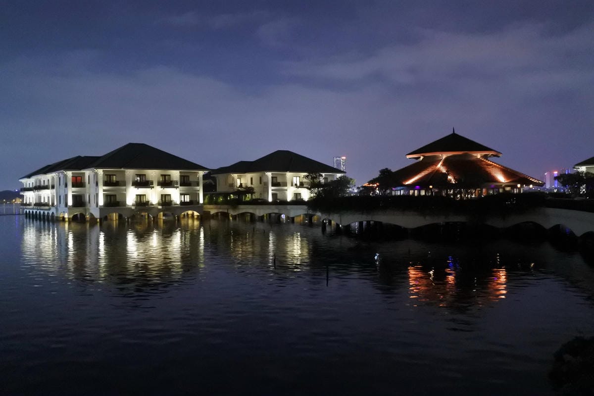 DSC_0359.JPG DSC_0359.JPG