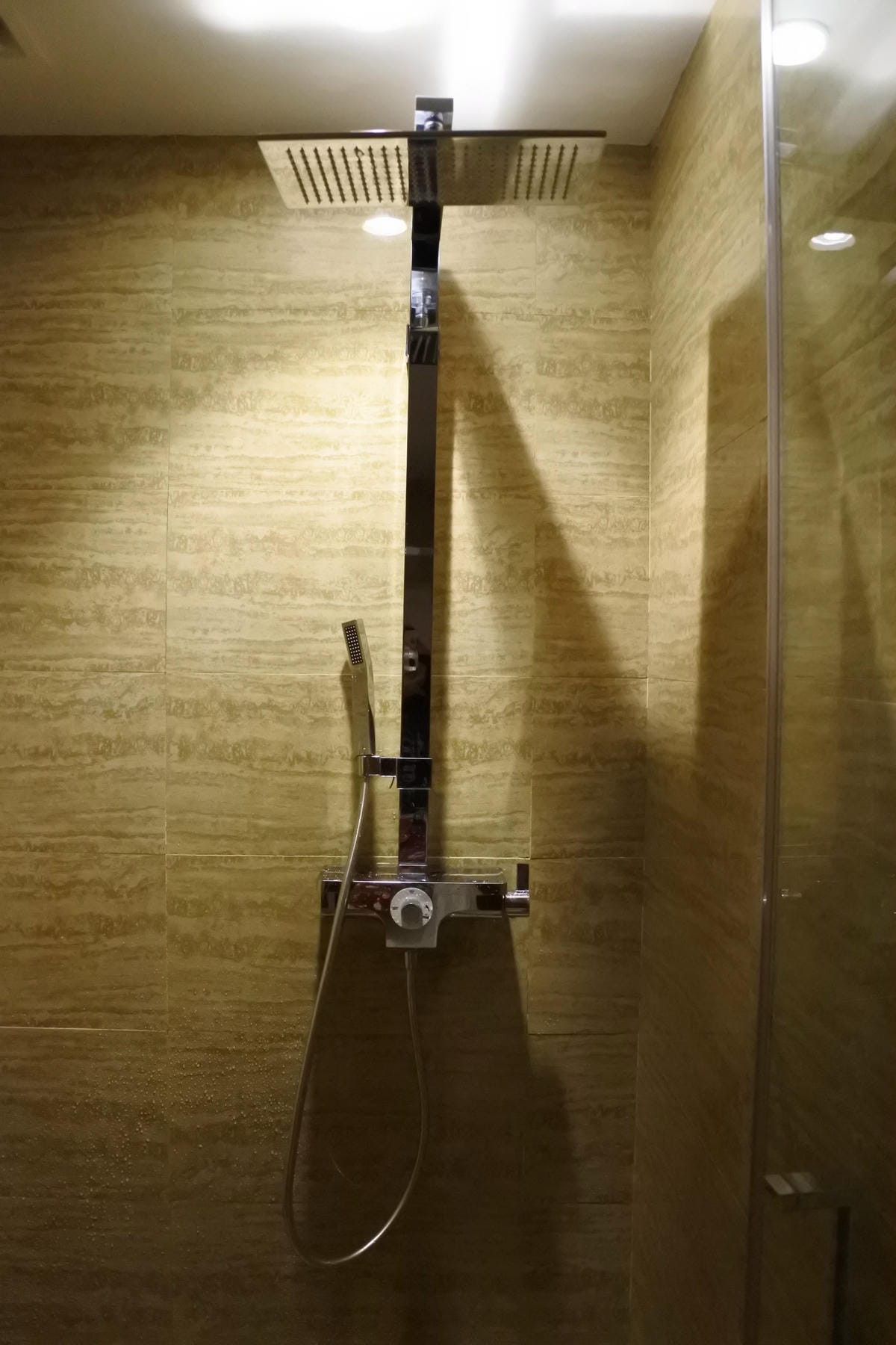 DSC_0483.JPG DSC_0483.JPG