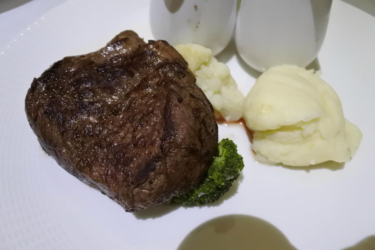 DSC_0705.JPG DSC_0705.JPG