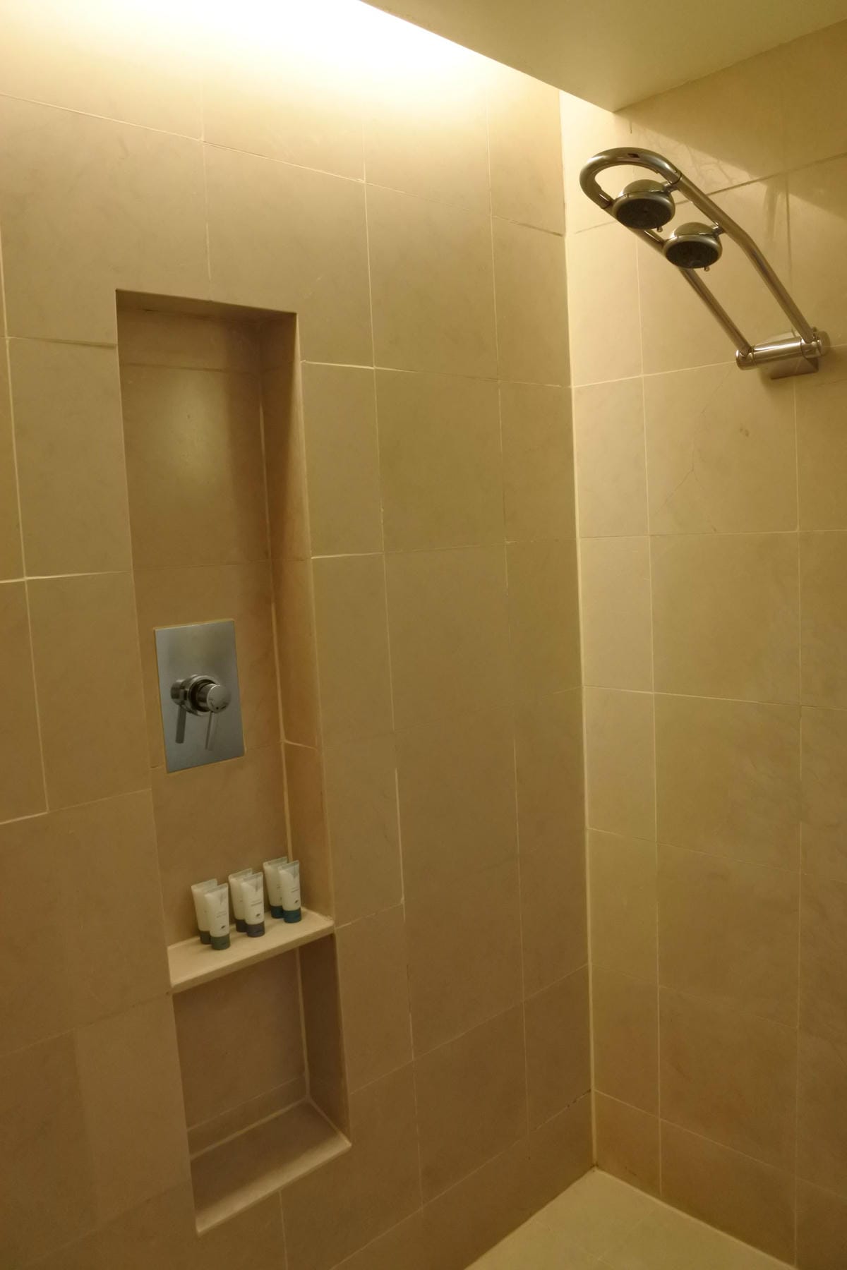 DSC_3185.JPG DSC_3185.JPG