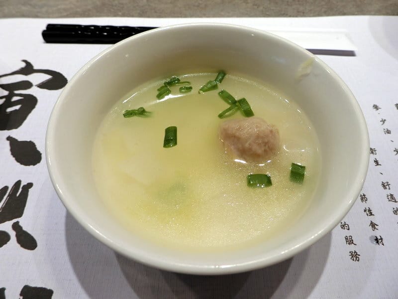 台北信義區美食|寅藏鐵板燒-忠孝店~和牛現選現切、超市鐵板燒