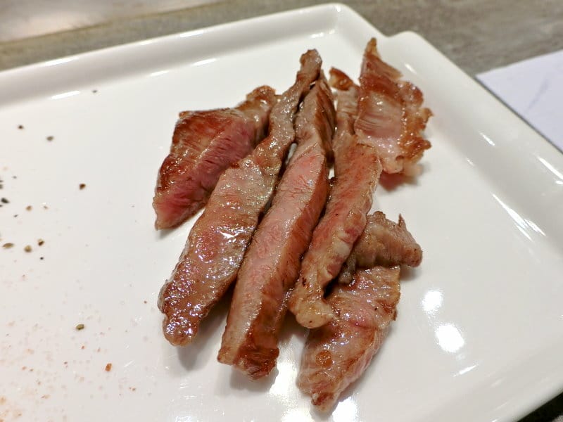 台北信義區美食|寅藏鐵板燒-忠孝店~和牛現選現切、超市鐵板燒