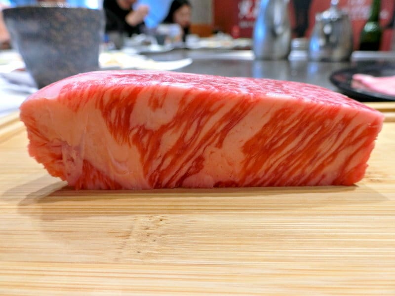 台北信義區美食|寅藏鐵板燒-忠孝店~和牛現選現切、超市鐵板燒