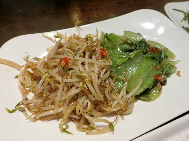 台北信義區美食|寅藏鐵板燒-忠孝店~和牛現選現切、超市鐵板燒