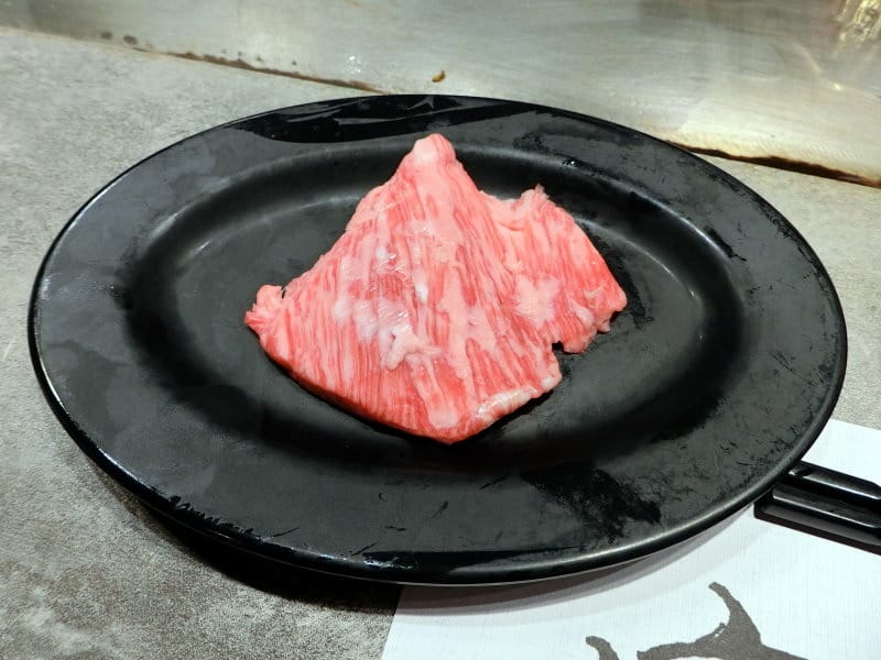 台北信義區美食|寅藏鐵板燒-忠孝店~和牛現選現切、超市鐵板燒