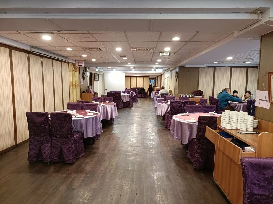 台北東門捷運站美食|銀翼餐廳~老一輩的記憶美食，老餐廳的堅持