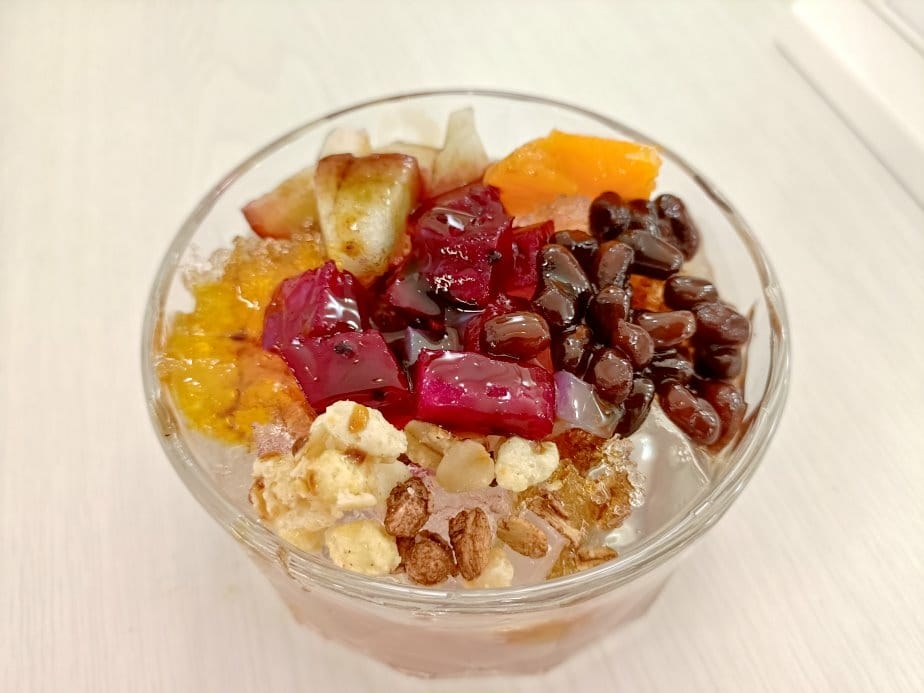 台北國父紀念館美食|小膳小麵-網紅文青麵食館!首推蟹黃麵，吃