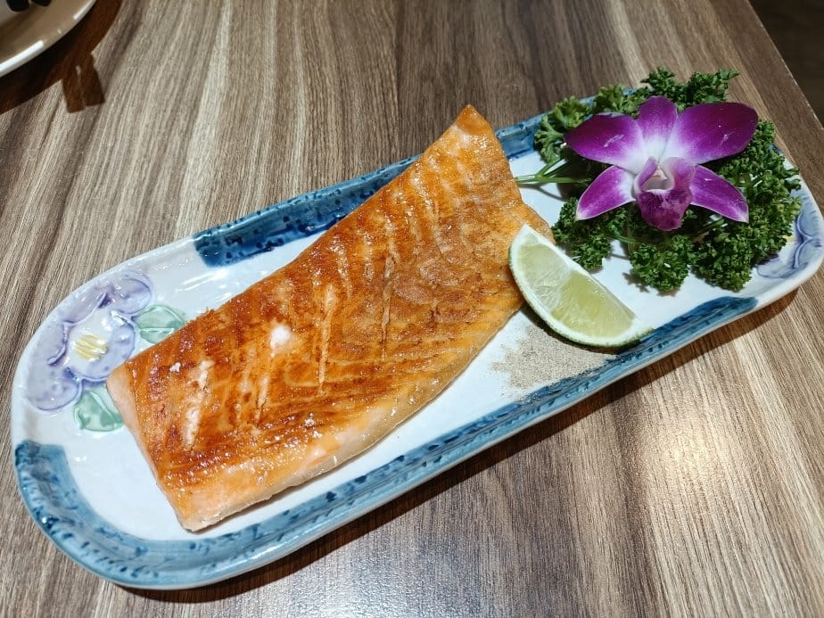 台北忠孝敦化美食|漁聞樂日式海鮮料理，活體海鮮如同現撈!(已