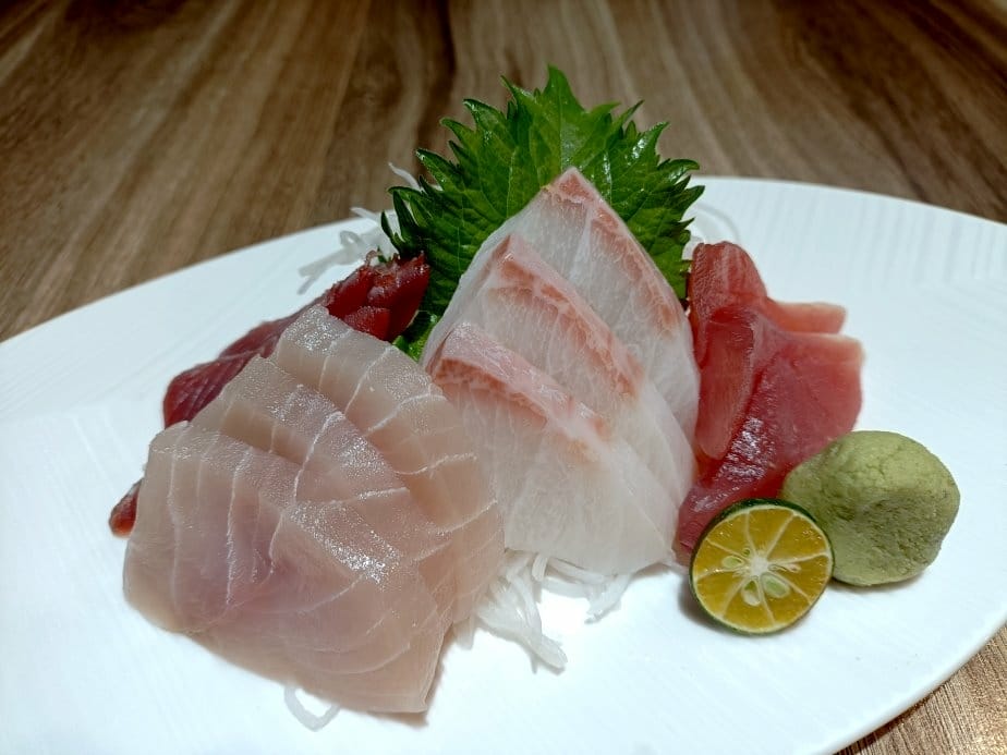 台北忠孝敦化美食|漁聞樂日式海鮮料理，活體海鮮如同現撈!(已