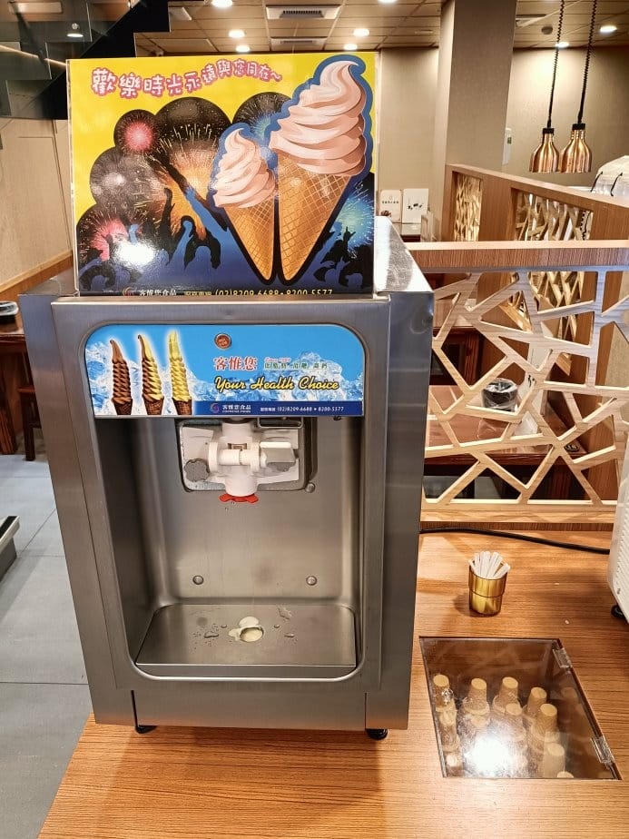 板橋火鍋|雲鼎阿二麻辣食堂,一個人也可享用的麻辣鍋另附飲料、 板橋火鍋|雲鼎阿二麻辣食堂,一個人也可享用的麻辣鍋另附飲料、