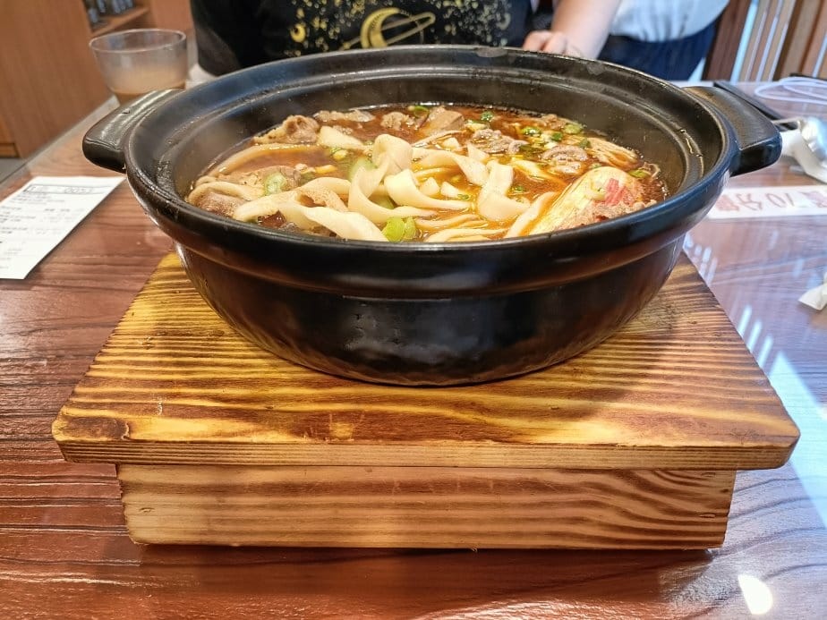 板橋火鍋|雲鼎阿二麻辣食堂,一個人也可享用的麻辣鍋另附飲料、 板橋火鍋|雲鼎阿二麻辣食堂,一個人也可享用的麻辣鍋另附飲料、