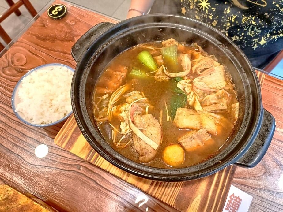 板橋火鍋|雲鼎阿二麻辣食堂,一個人也可享用的麻辣鍋另附飲料、 板橋火鍋|雲鼎阿二麻辣食堂,一個人也可享用的麻辣鍋另附飲料、