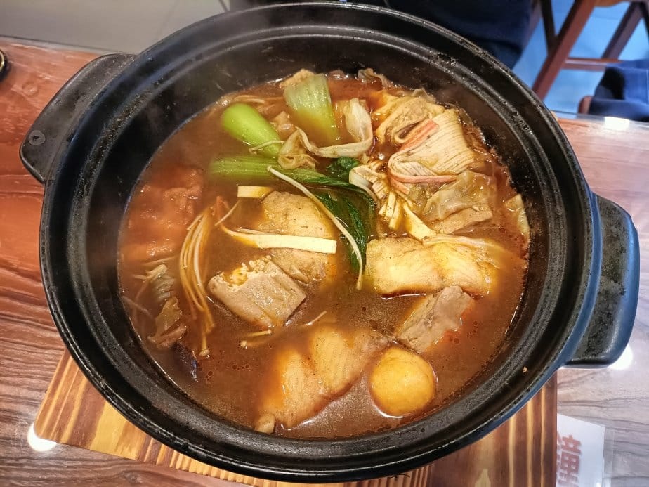 板橋火鍋|雲鼎阿二麻辣食堂,一個人也可享用的麻辣鍋另附飲料、 板橋火鍋|雲鼎阿二麻辣食堂,一個人也可享用的麻辣鍋另附飲料、