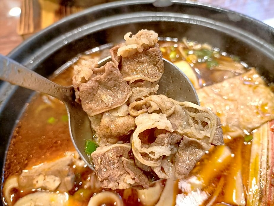 板橋火鍋|雲鼎阿二麻辣食堂,一個人也可享用的麻辣鍋另附飲料、 板橋火鍋|雲鼎阿二麻辣食堂,一個人也可享用的麻辣鍋另附飲料、