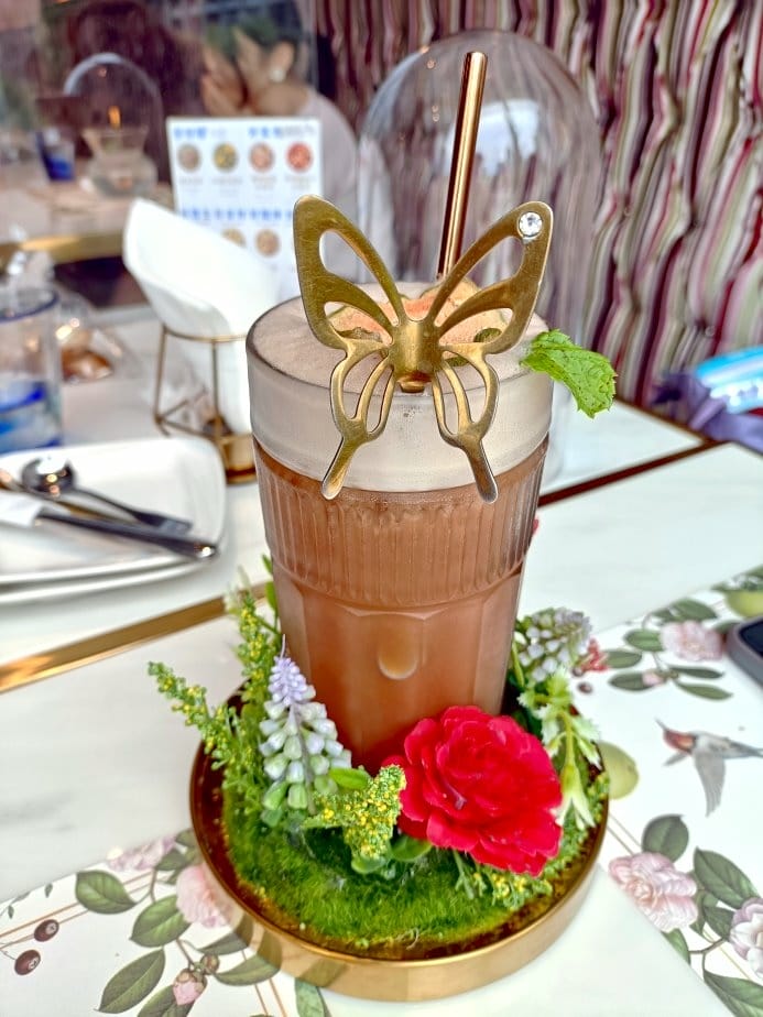 板橋甜品|B&G德國農莊複合式餐茶館,燈光美、氛氛佳!餐點、 板橋甜品|B&G德國農莊複合式餐茶館,燈光美、氛氛佳!餐點、