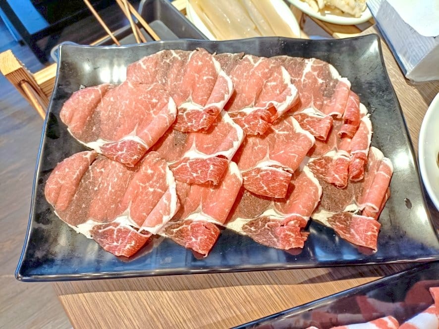 台北西門町美食|有點辣正宗成都麻辣串串鍋~一串只要10元!怎 台北西門町美食|有點辣正宗成都麻辣串串鍋~一串只要10元!怎