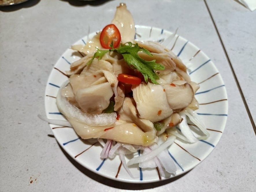 台北忠孝敦化美食|霸骨爹肉骨茶餐室/許士A1，肉骨茶湯免費續