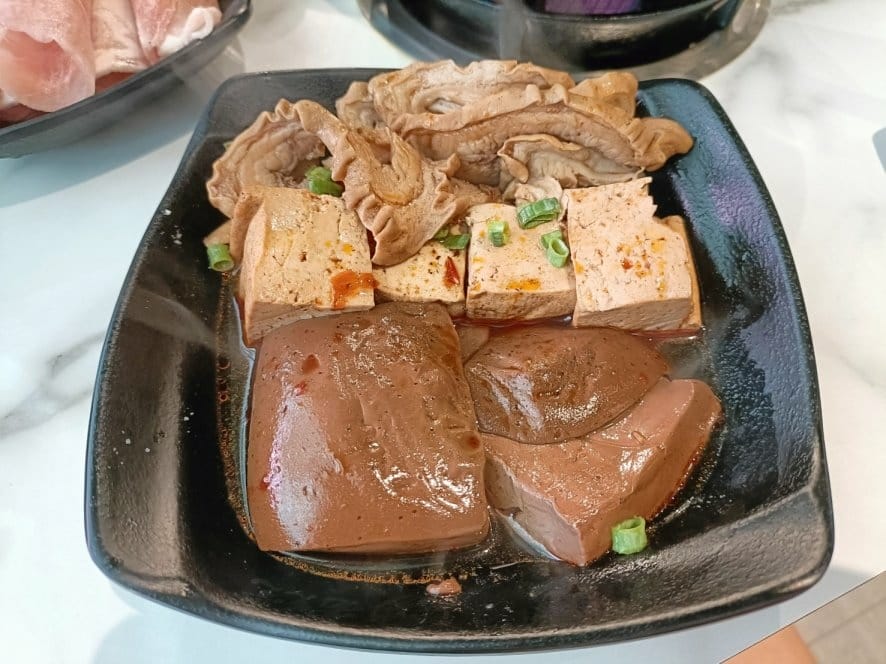 板橋火鍋|老先覺功夫窯燒鍋-板橋松柏MiNi店。招牌麻辣鍋香 板橋火鍋|老先覺功夫窯燒鍋-板橋松柏MiNi店。招牌麻辣鍋香