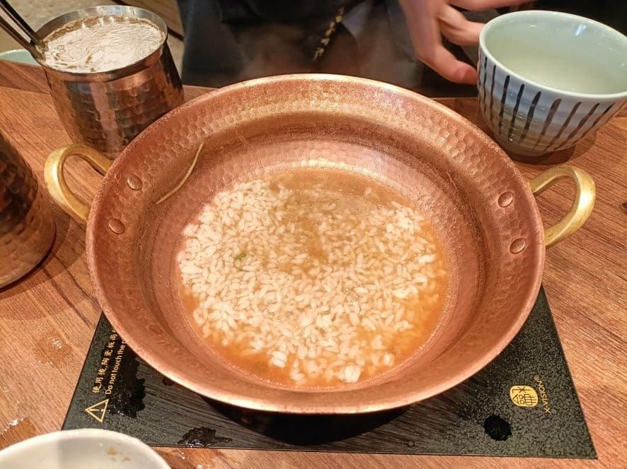 板橋火鍋|黑毛屋本家，高檔日本和牛、西班牙Bellota等級