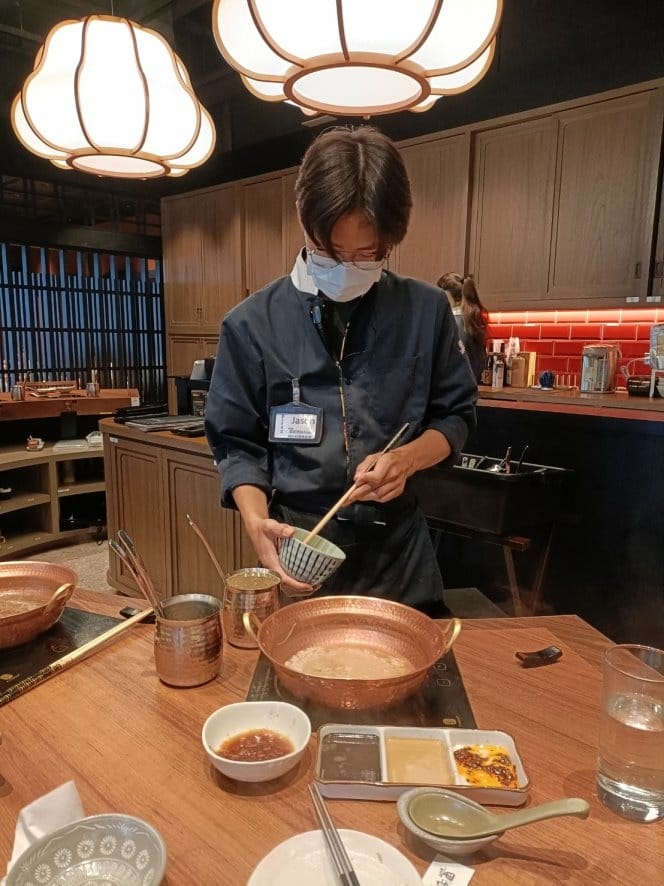 板橋火鍋|黑毛屋本家，高檔日本和牛、西班牙Bellota等級