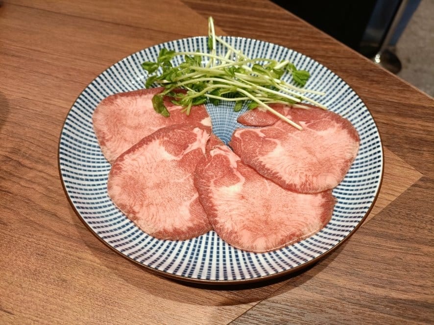 板橋火鍋|黑毛屋本家，高檔日本和牛、西班牙Bellota等級