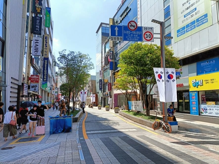 2023韓國釜山|南浦洞蔘雞湯,被人蔘雞湯耽誤的雞胗店 2023韓國釜山|南浦洞蔘雞湯,被人蔘雞湯耽誤的雞胗店