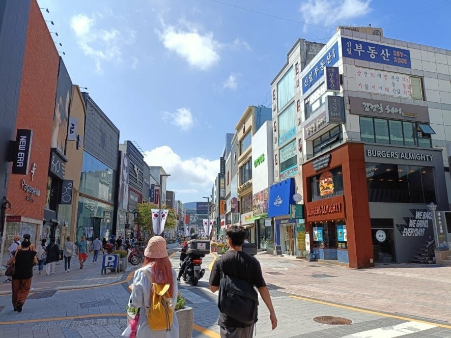 2023韓國釜山|南浦洞蔘雞湯,被人蔘雞湯耽誤的雞胗店 2023韓國釜山|南浦洞蔘雞湯,被人蔘雞湯耽誤的雞胗店