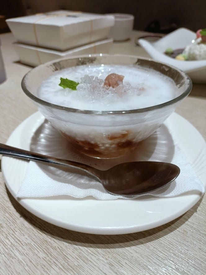 板橋美食|細細香港式點心/拌麵/干鍋,價格實惠、少量多樣!( 板橋美食|細細香港式點心/拌麵/干鍋,價格實惠、少量多樣!(