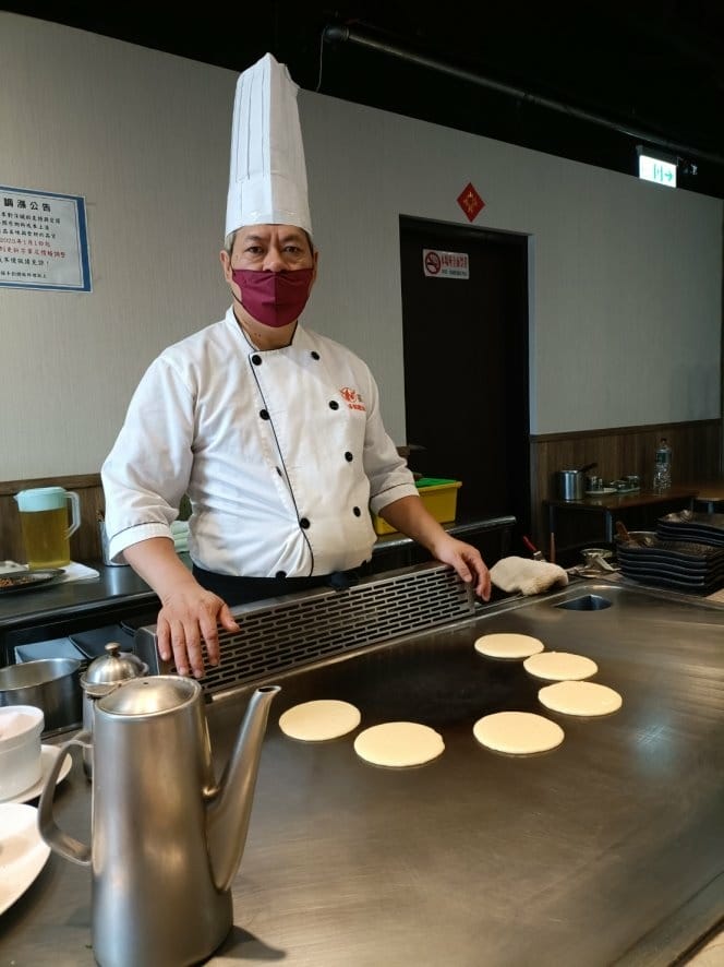 桃園美食|莯鑶手創鐵板料理，內用白飯、湯品、冷熱飲、冰淇淋無
