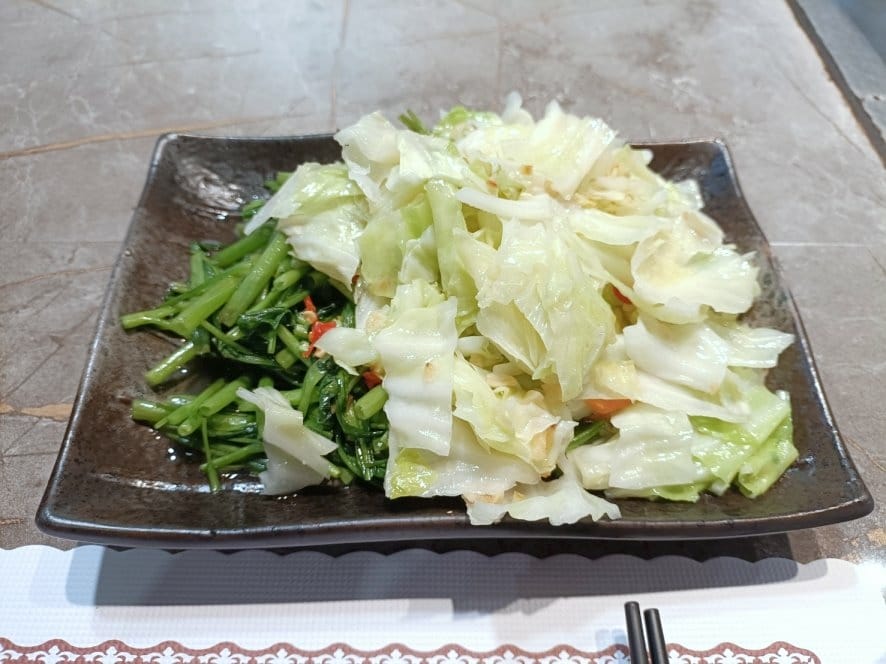 桃園美食|莯鑶手創鐵板料理，內用白飯、湯品、冷熱飲、冰淇淋無