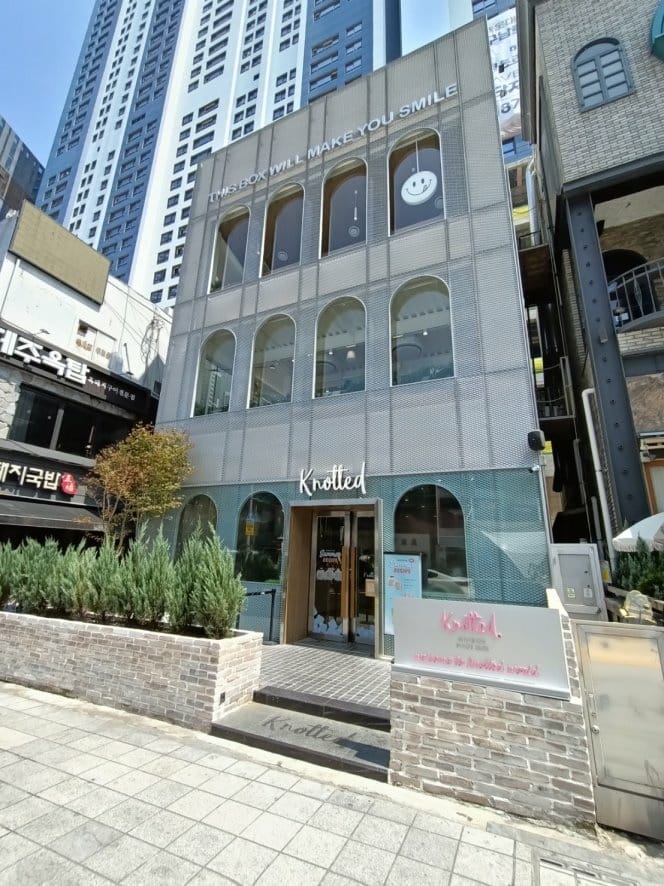 2023韓國釜山| Knotted 甜甜圈 2023韓國釜山| Knotted 甜甜圈