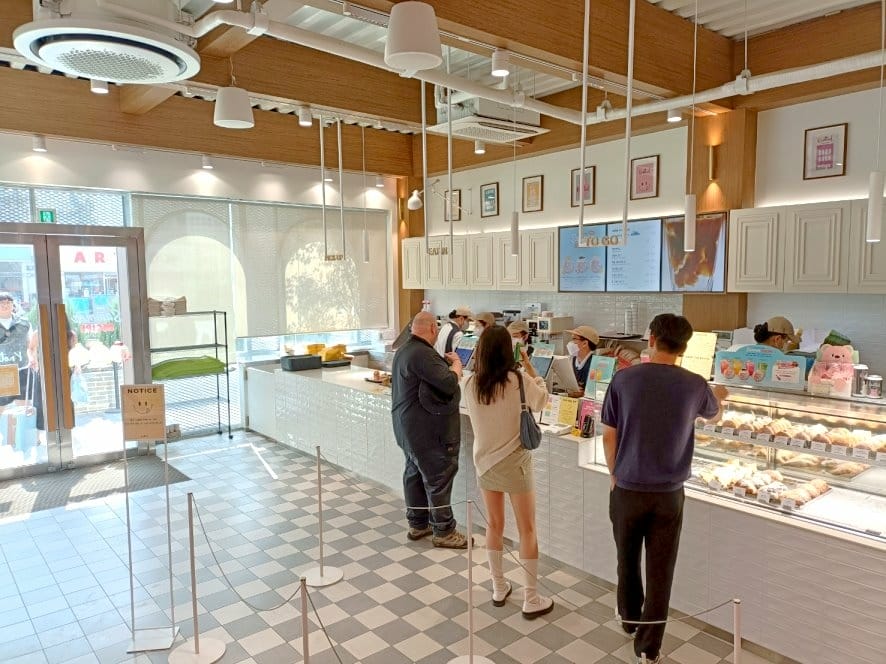 2023韓國釜山| Knotted 甜甜圈 2023韓國釜山| Knotted 甜甜圈