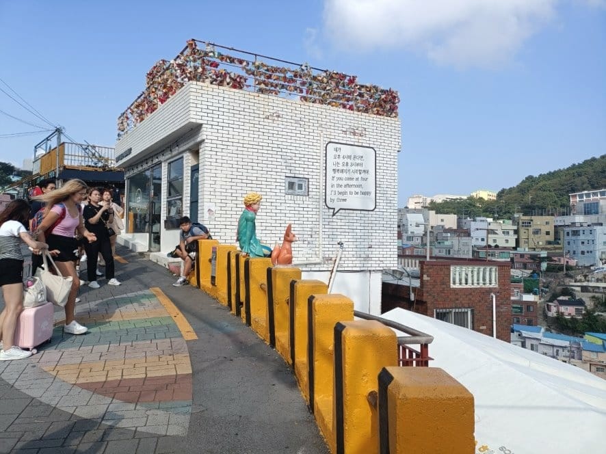 2023韓國釜山|五六島天空步道手工布丁必吃!白淺灘文化村、 2023韓國釜山|五六島天空步道手工布丁必吃!白淺灘文化村、