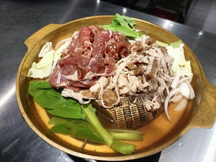 台北中山區美食|OKAY 韓飽飽銅盤烤肉．韓國料理吃到飽!內