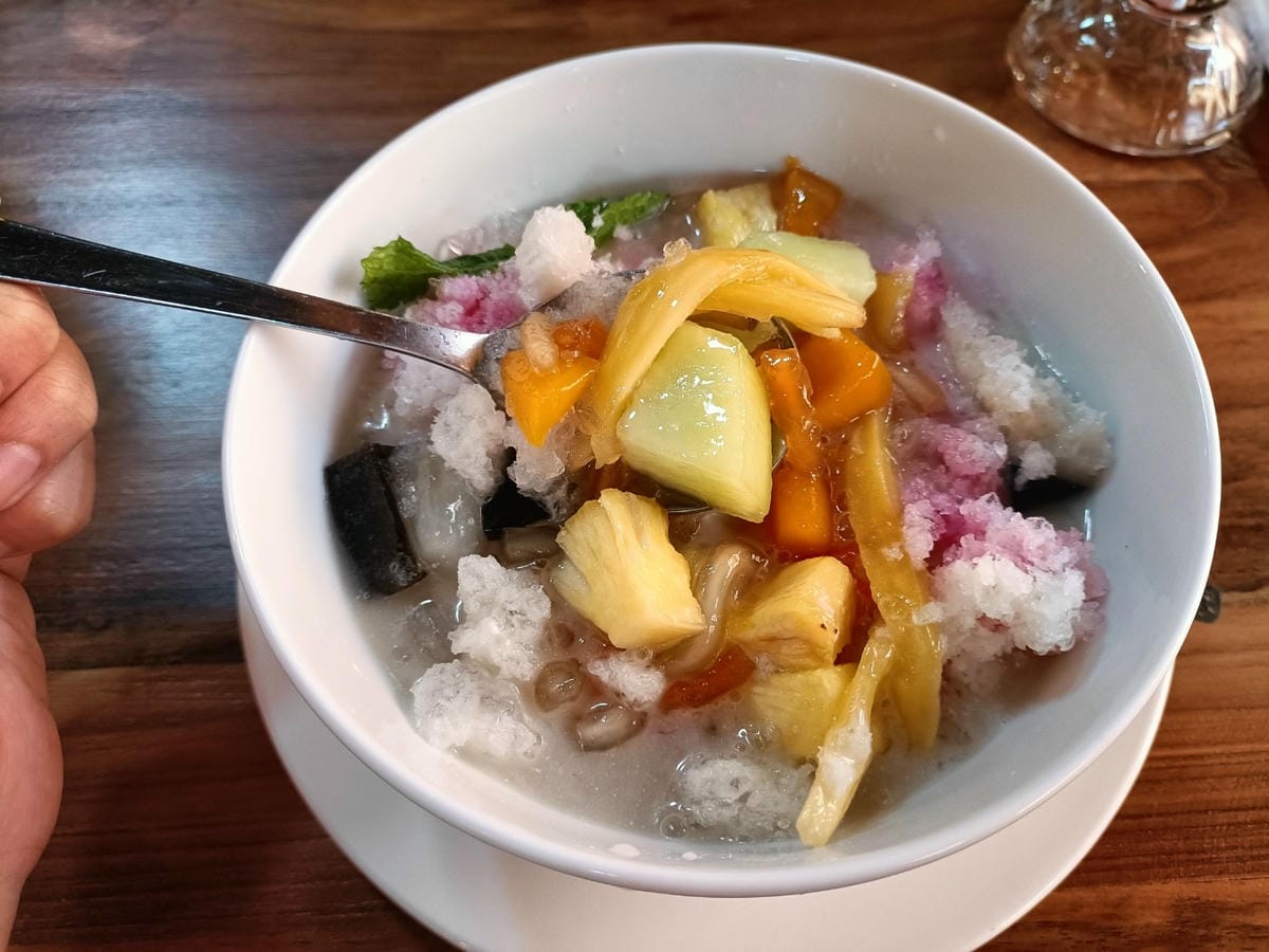 2023峇里島|UMA RESTAURAT,湯鮮肉嫩的牛尾湯 2023峇里島|UMA RESTAURAT,湯鮮肉嫩的牛尾湯