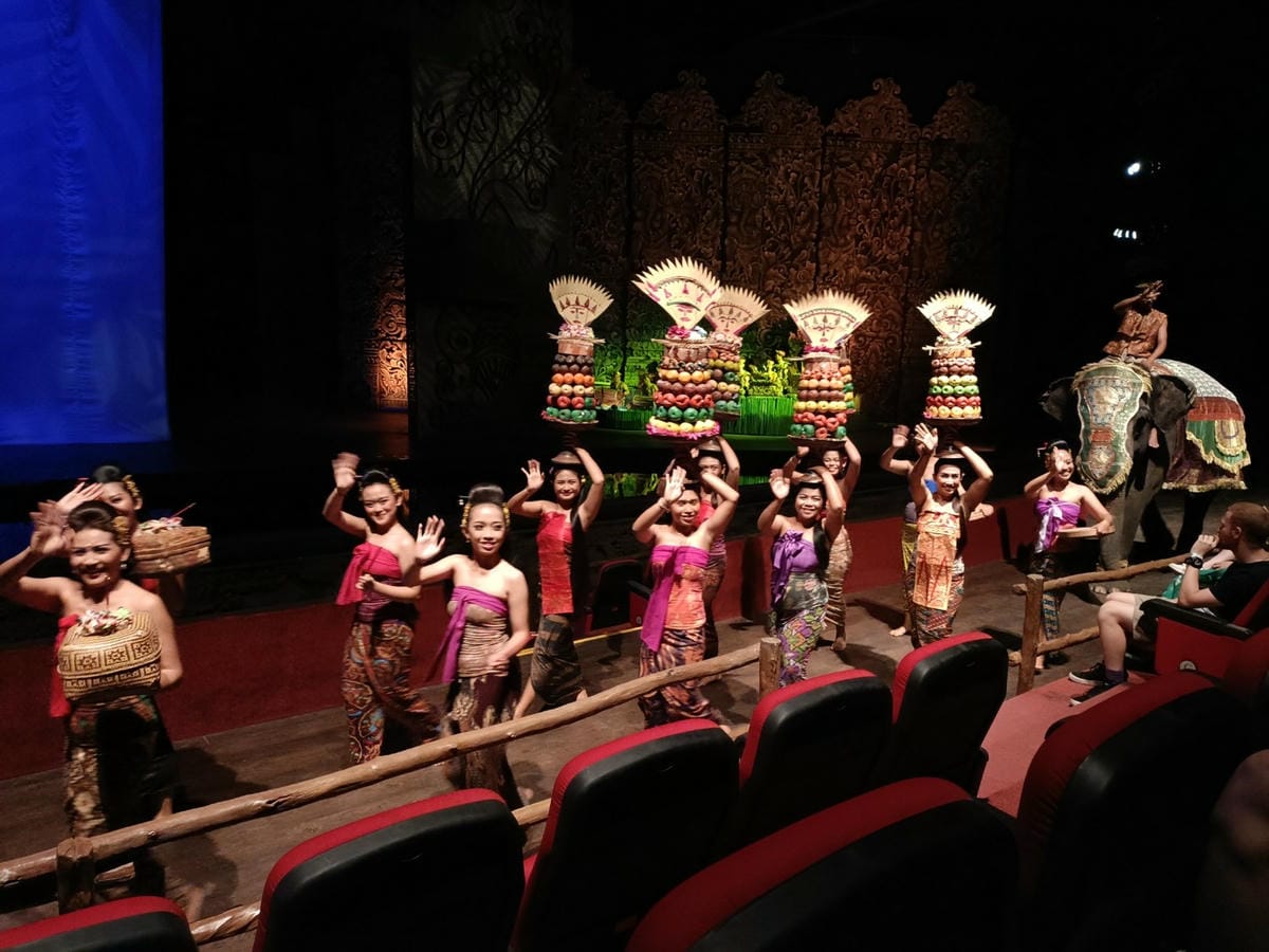 2023峇里島|UMA RESTAURAT,湯鮮肉嫩的牛尾湯 2023峇里島|UMA RESTAURAT,湯鮮肉嫩的牛尾湯