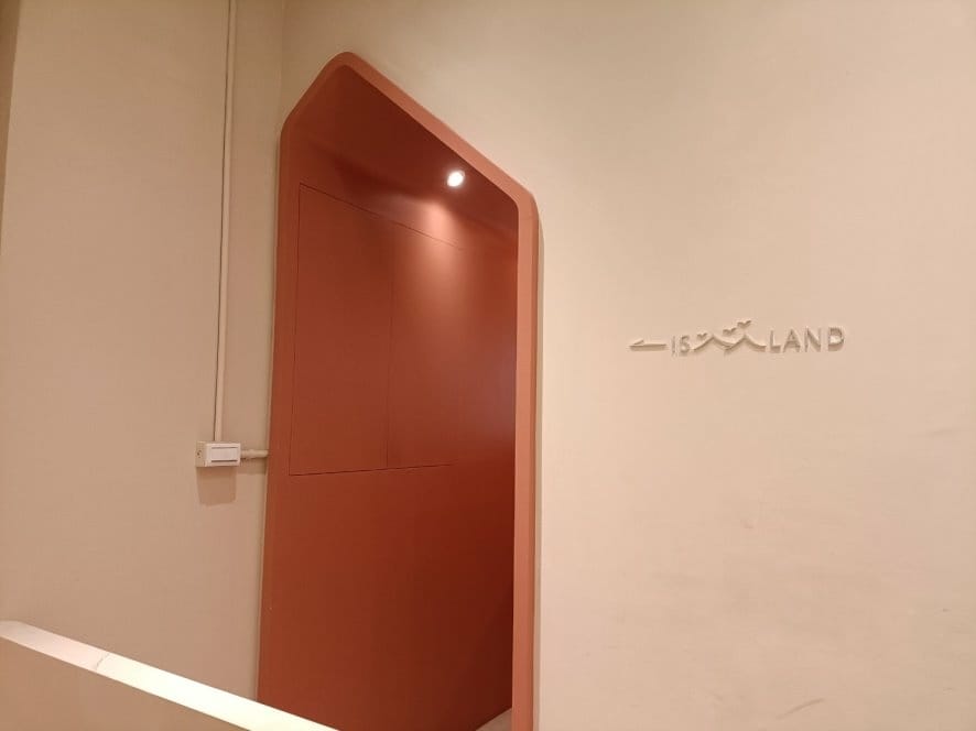 台南咖啡廳|嶌 Island Cafe，隱藏在2樓的網美咖啡