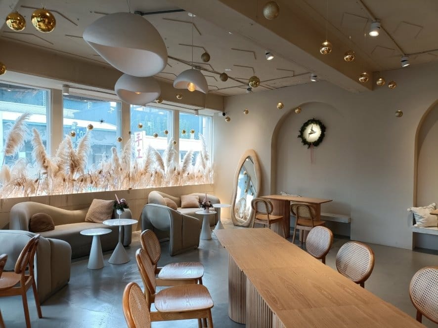 台南咖啡廳|嶌 Island Cafe，隱藏在2樓的網美咖啡