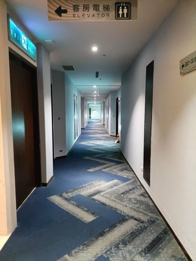 台南住宿|臺邦商旅~房間超大超寬敞!大廳提供免費咖啡、熱茶和 台南住宿|臺邦商旅~房間超大超寬敞!大廳提供免費咖啡、熱茶和