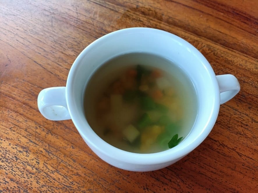 2023峇里島|香酥髒鴨餐,看起來不髒但很乾扁的鴨子...吃 2023峇里島|香酥髒鴨餐,看起來不髒但很乾扁的鴨子...吃