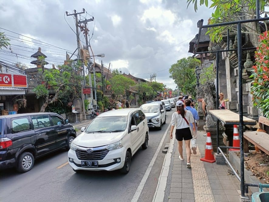 2023峇里島|烏布小皇宮、烏布復古星巴克、烏布市場隨意逛~ 2023峇里島|烏布小皇宮、烏布復古星巴克、烏布市場隨意逛~