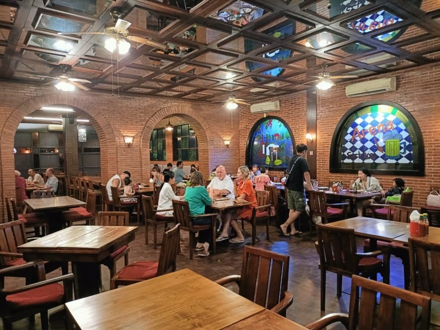 2023峇里島|Arena Pub & Restaurant 2023峇里島|Arena Pub & Restaurant