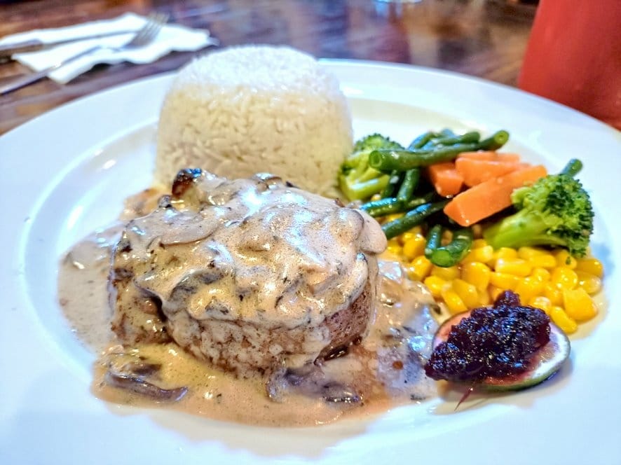 2023峇里島|Arena Pub & Restaurant 2023峇里島|Arena Pub & Restaurant