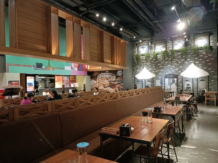 板橋美食|薄多義義式手工披薩-新北板橋店