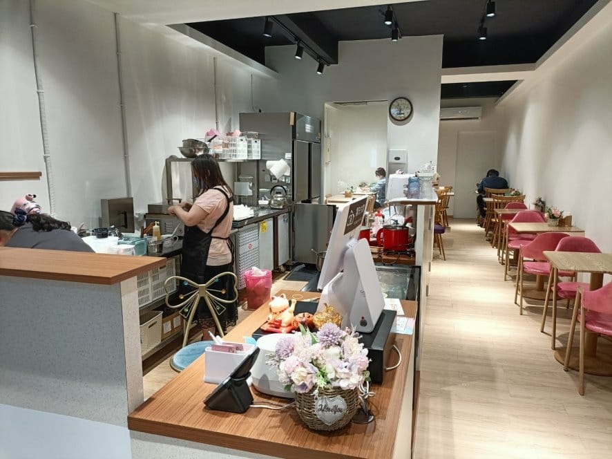 板橋甜點|泰瑞莎日式舒芙蕾鬆餅下午茶。現點現作請耐心等待~非