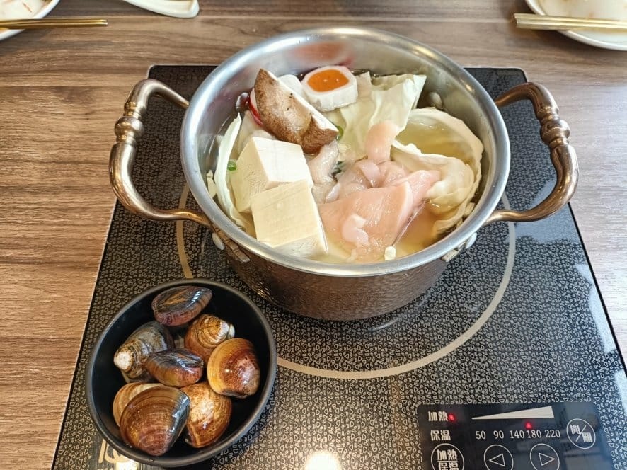 桃園美食|夯鴨响饌-藝文店,港式點心、熱炒皆可吃到飽! 桃園美食|夯鴨响饌-藝文店,港式點心、熱炒皆可吃到飽!