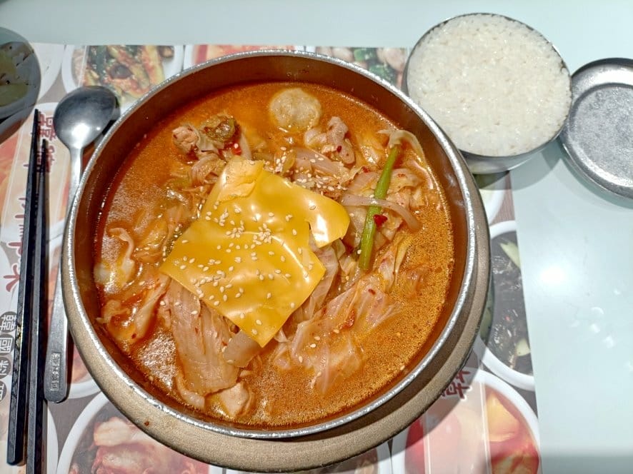 新北市新莊區美食|朝鮮味韓國料理~最強50道韓式小菜吃到飽!