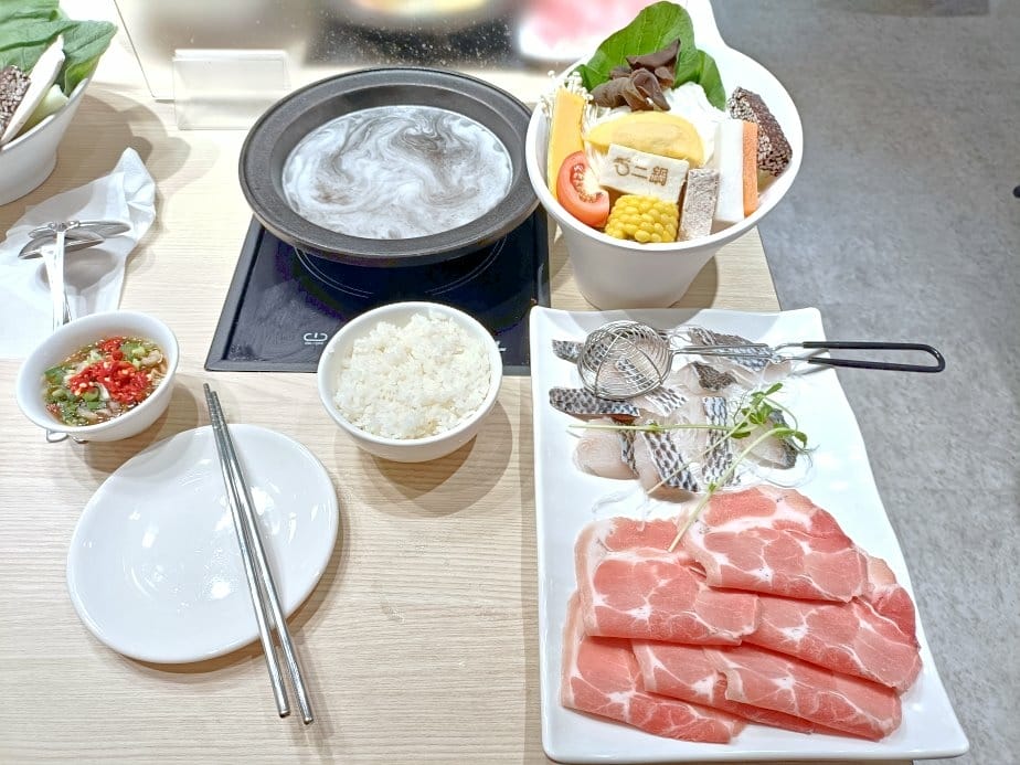 樹林美食|石二鍋-樹林家樂福店,全新裝潢帶來全新感受! 樹林美食|石二鍋-樹林家樂福店,全新裝潢帶來全新感受!